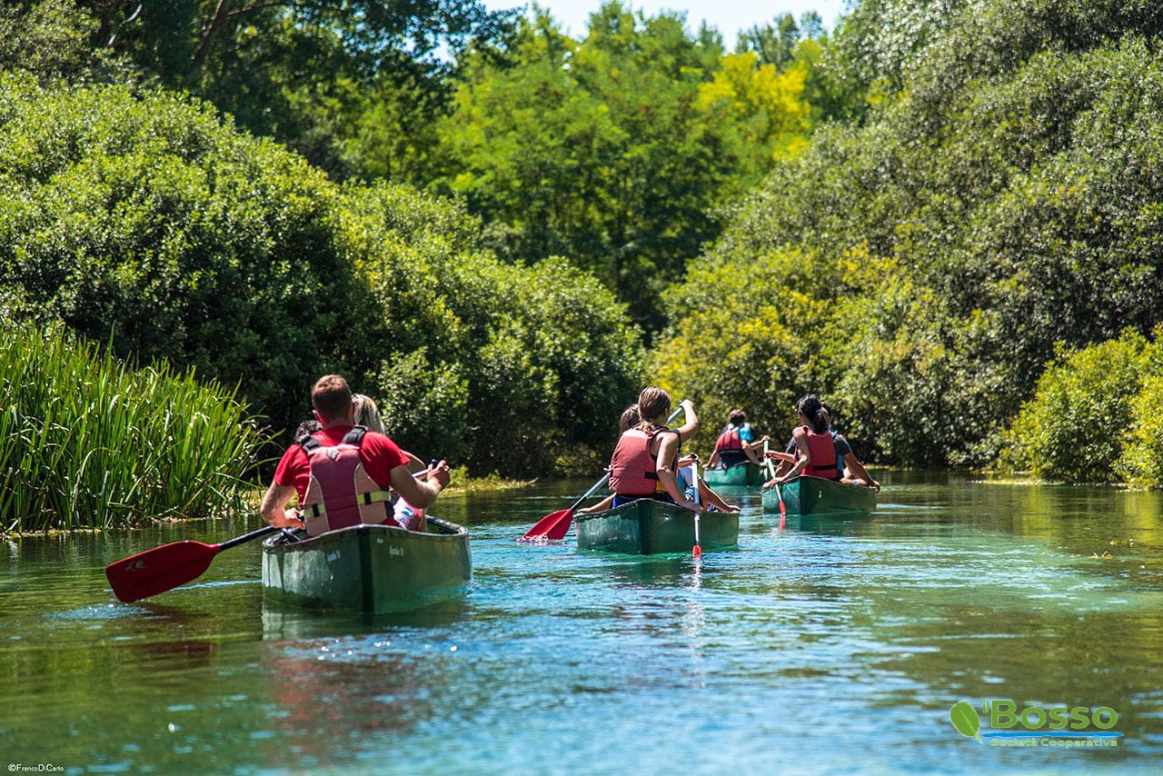 Canoa Sul Fiume Tirino Abruzzo Il Bosso