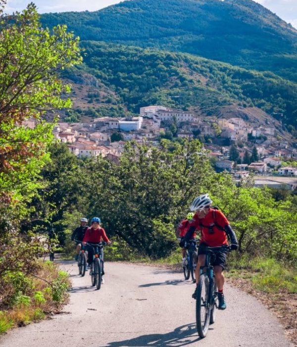 Gagliano__-5web-605x806